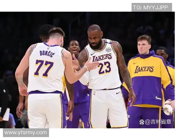 湖人对阵篮网季前赛精彩录播回顾与分析 湖人对阵篮网季前赛精彩录播回顾与分析